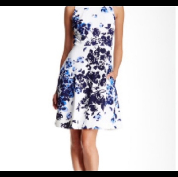 Donna Morgan Dresses & Skirts - Donna Morgan Blue Floral Dress